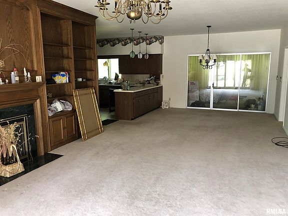 4th image of 1912 Julianne Dr