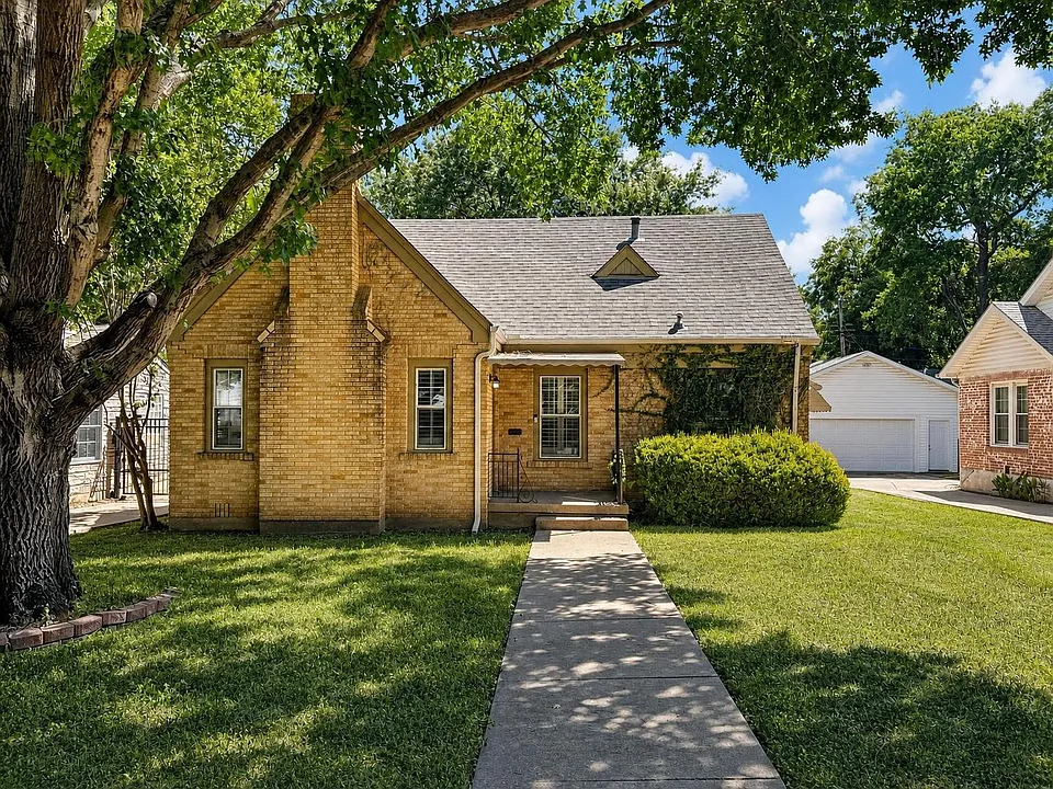 3909 El Campo Ave