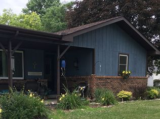 1020 E Greenwood Ave, Crown Point, IN 46307