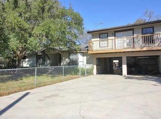 949 Dillon Dr, Silsbee, TX 77656