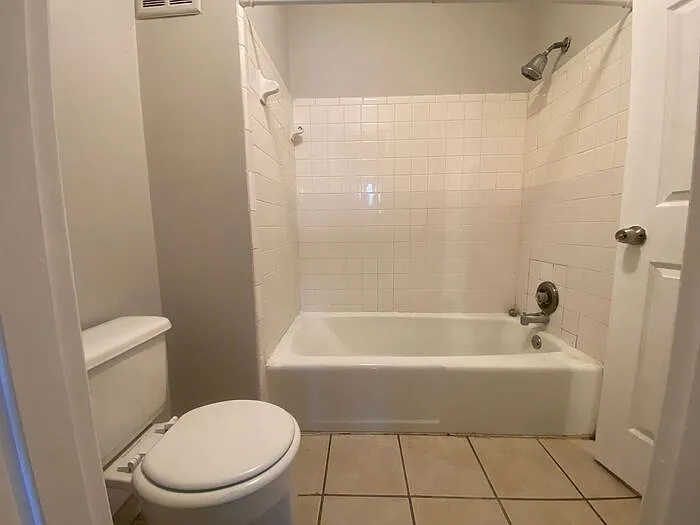 1 bed, 1.0 bath, 620 sqft, $795 — Photo 2