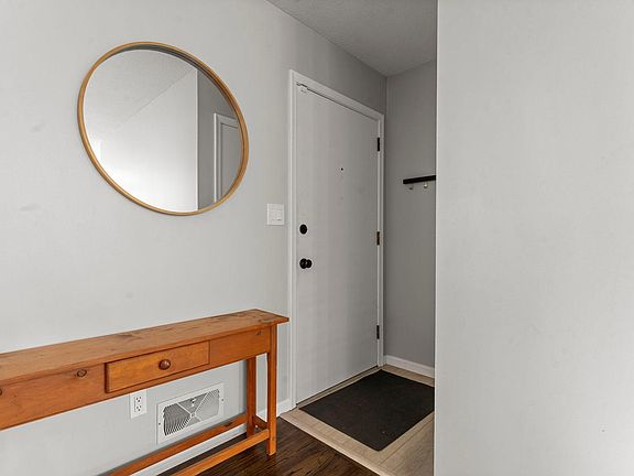 5th image of 2021 Jade Ln