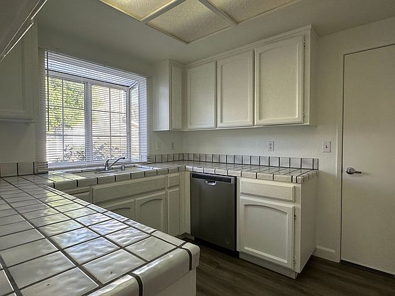 3rd image of 1284 Chilanian Ln