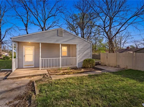 8617 Grant St, Overland Park, KS 66212