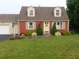 69 Normandy Dr, Cranston, RI 02920