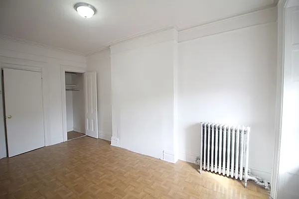 Rented by Nest Seekers International | media 4