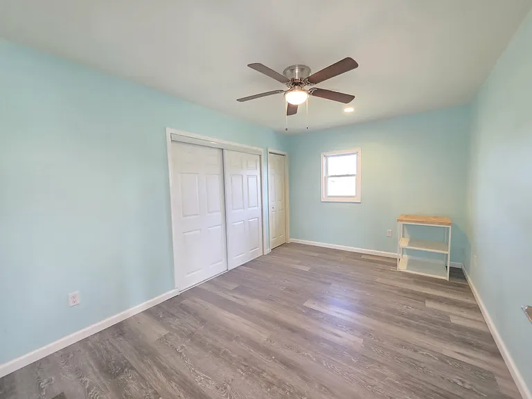 22931 Steele Dr — Photo 27