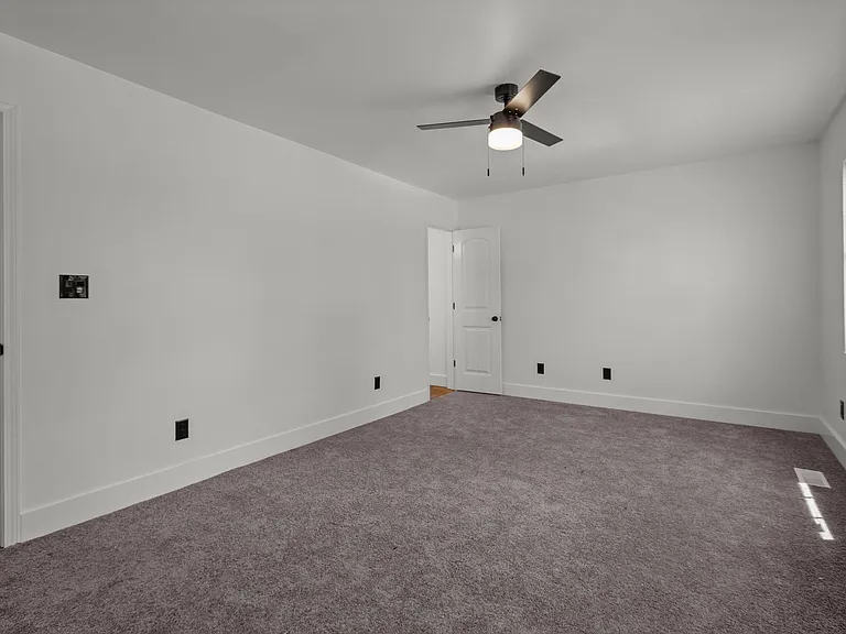 635 Myrtlewood Cir — Photo 15