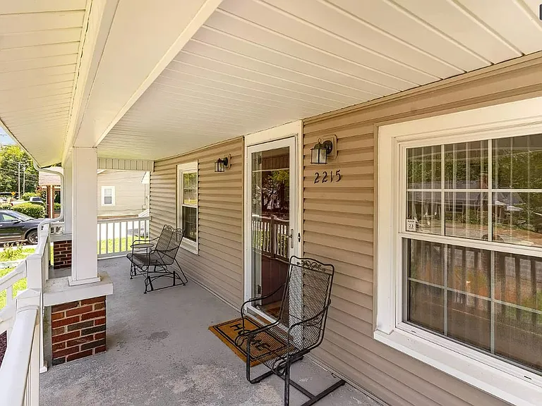2215 Albion St — Photo 17