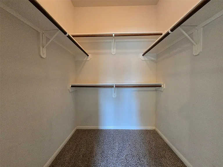 802 Marksey Ct — Photo 22