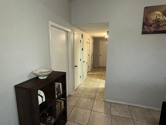5th image of 700 Panorama Blvd