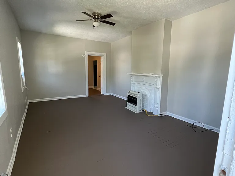 1315 S High St — Photo 8