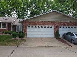 1139 Hunter Ct, Lake Saint Louis, MO