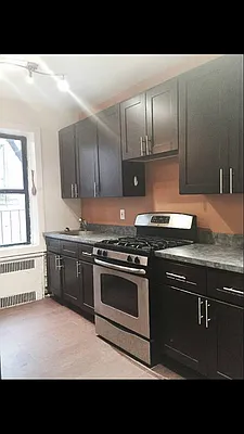 Rented by Smart NY Realty LLC | media 31