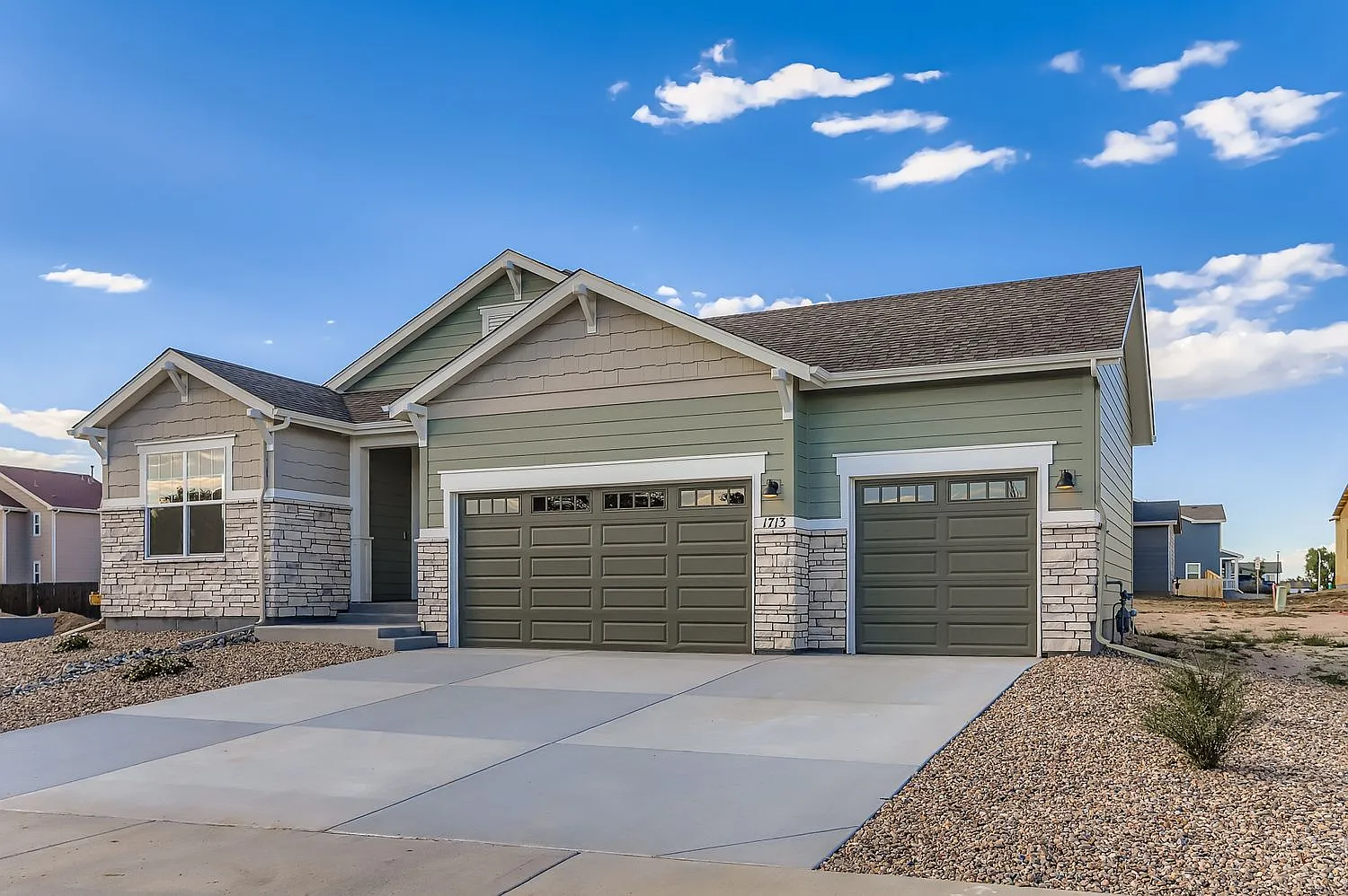 3 bed, 1733 sqft, $2,999 — Photo 3