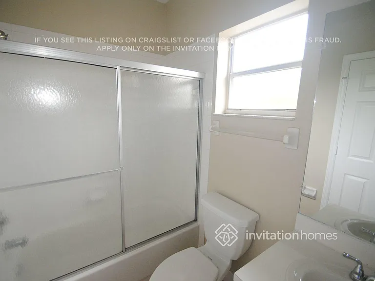 16147 Emerald Cove Rd — Photo 5