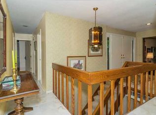 3019 Plumbrook Rd, Maumee, OH 43537