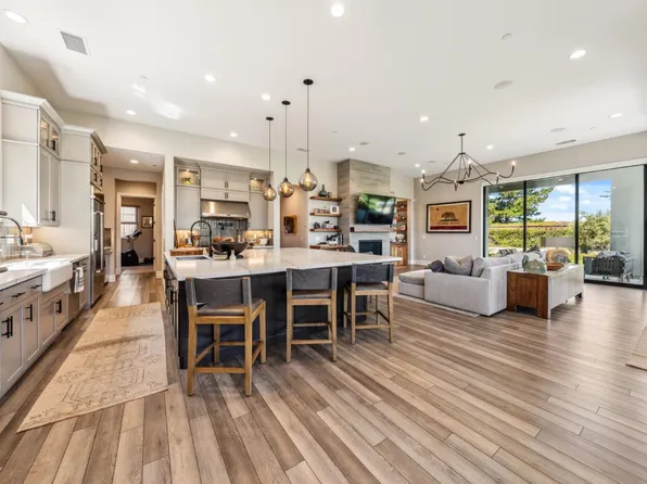 3007 Bluffs Dr, Marina, CA 93933