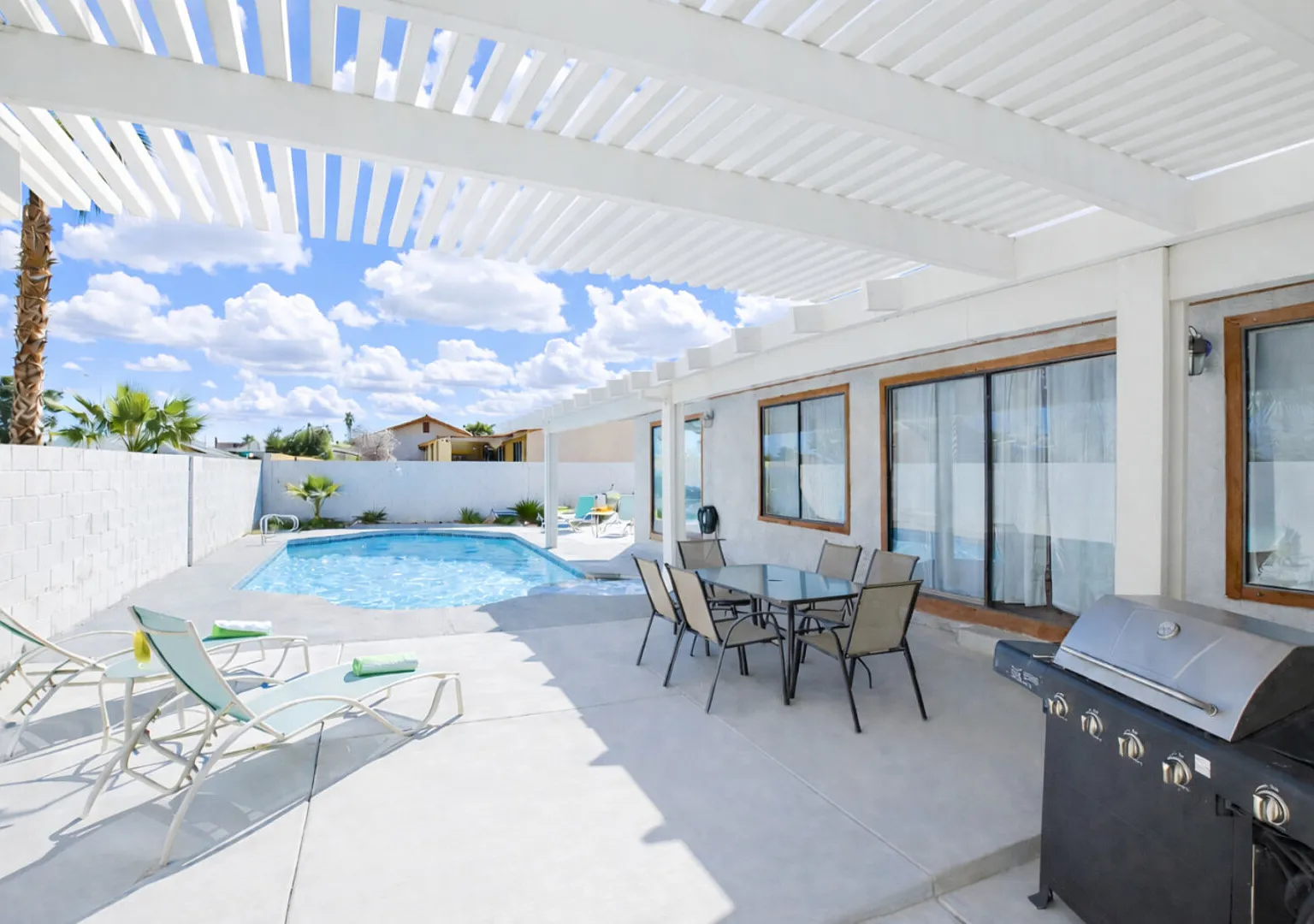 Modern Home w/ Private Pool, Spa, Pool Table — Photo 4