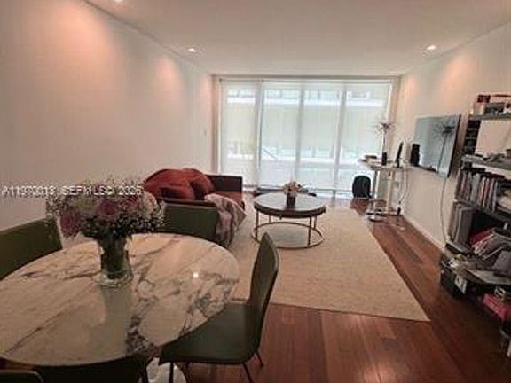 3rd image of 1601 West Ave APT 103