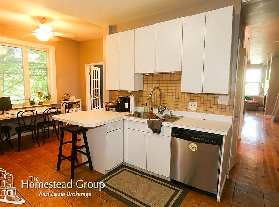 2nd image of 1720 N Ashland Ave #2FRONTS