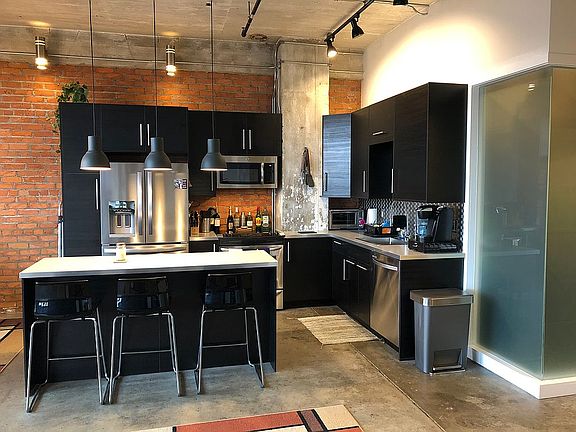 4th image of 745 Washington St APT 306