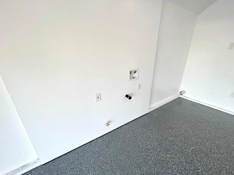 333 S 1st Ave — Photo 31