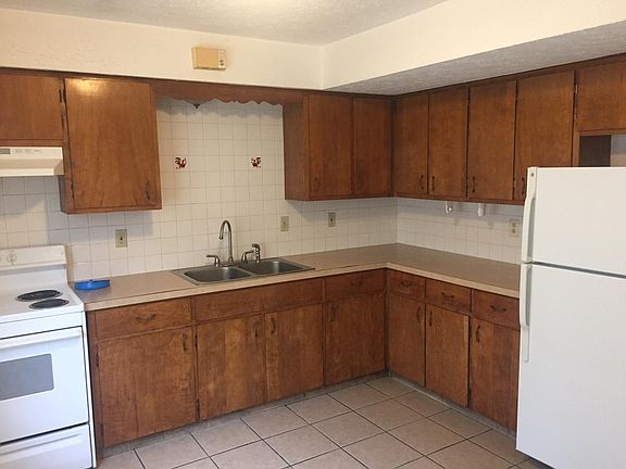 2nd image of 3396 Peach Dr