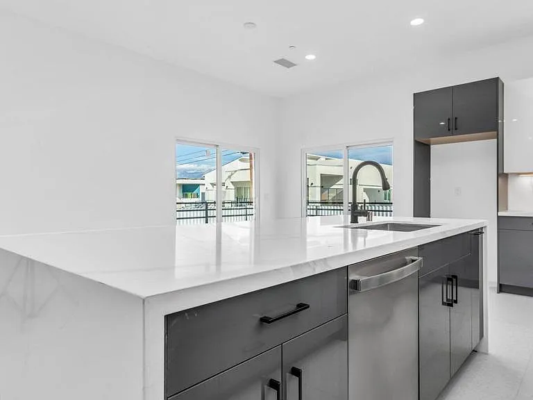 67670 Buckboard Ln — Photo 10