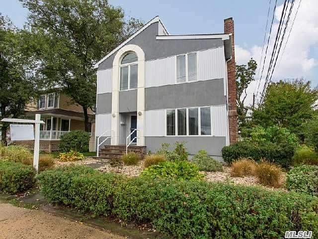 1st image of 388 Bayville Ave