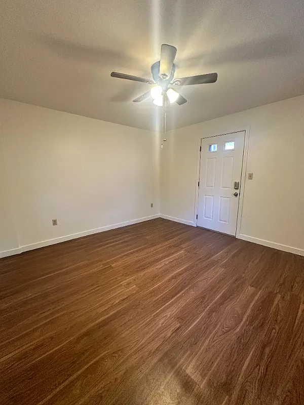 Studio, 500 sqft, $1,297 — Photo 2