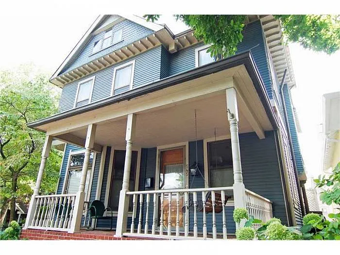545 E Vermont St photo 1