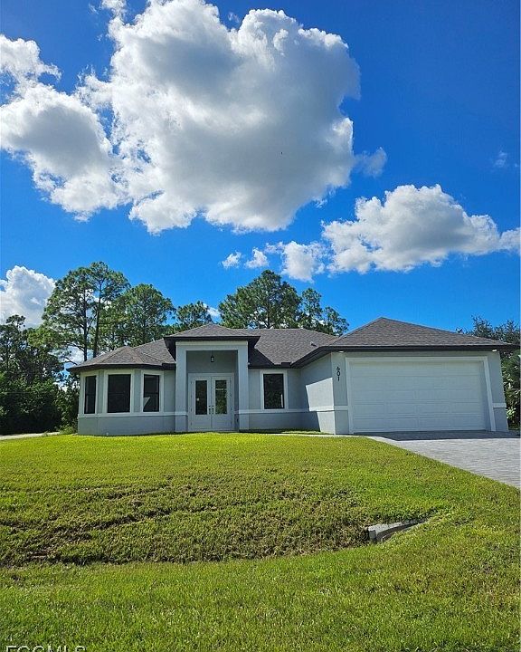 1st image of 601 Hibiscus Ave