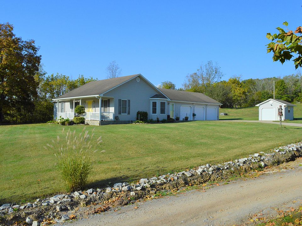 1st image of 830 Lonesome Pine Trl