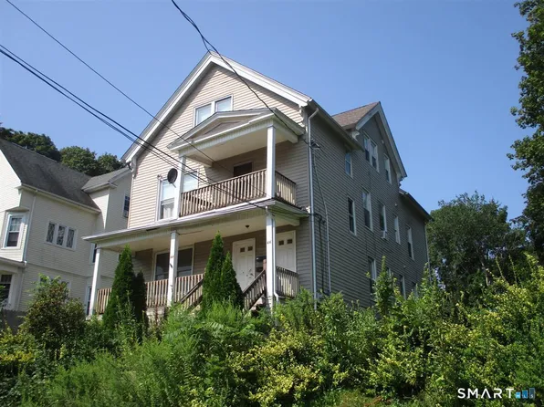 64 Kensington Hts, Meriden, CT 06451