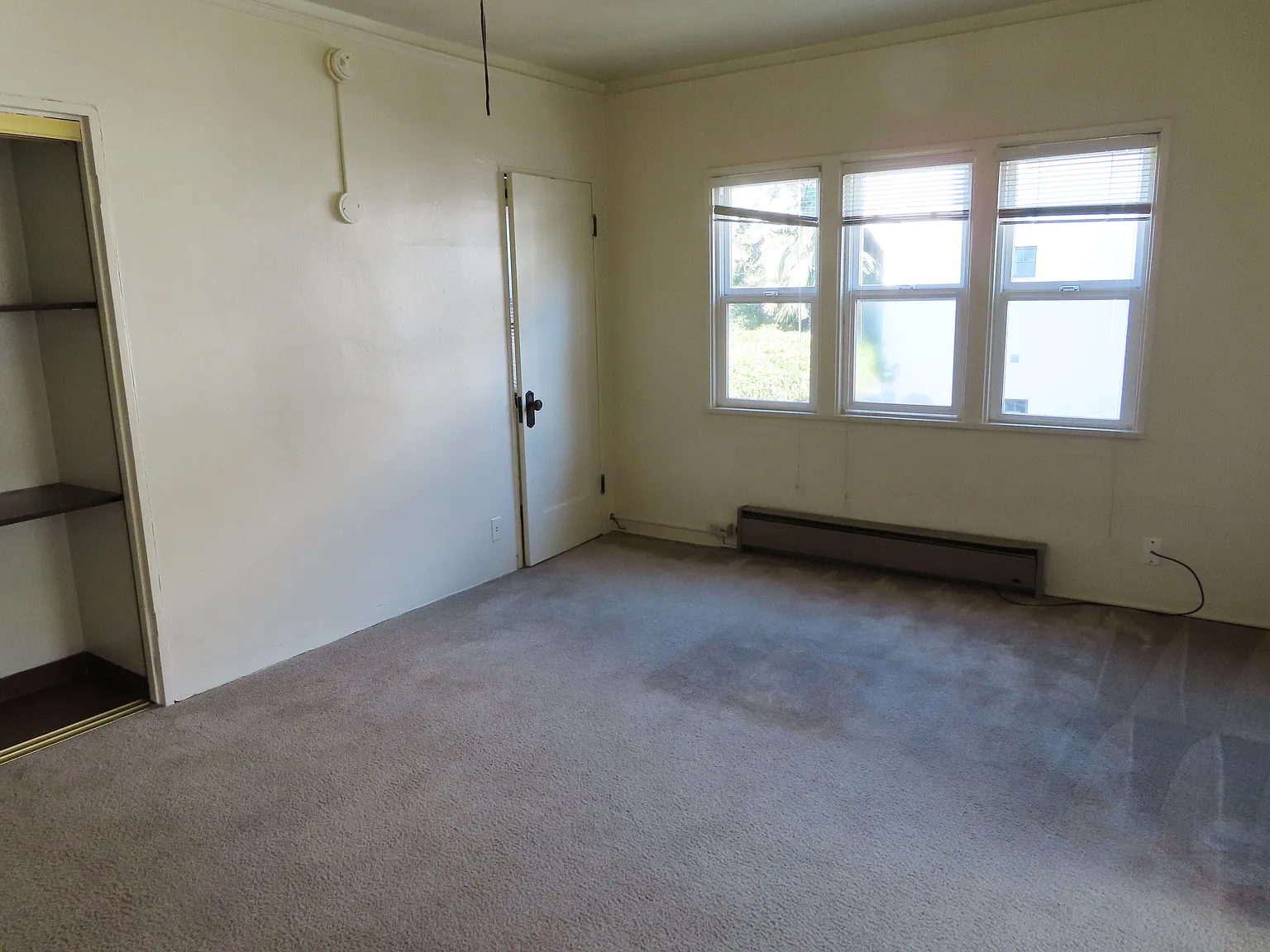 Studio, $2,100 — Photo 4