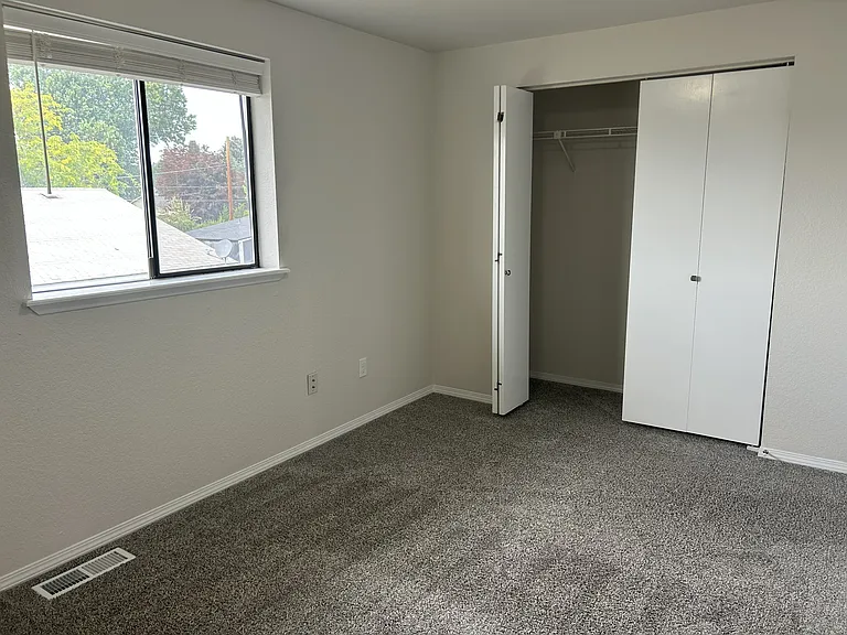1208 S 43rd Ave — Photo 20