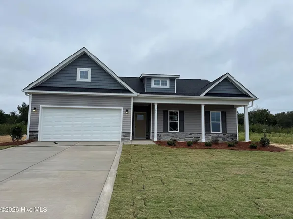 201 Ashley Heights Drive, Aberdeen, NC 28315