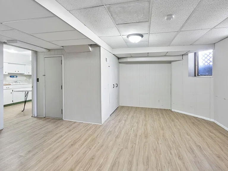 2314 Walnut St — Photo 7