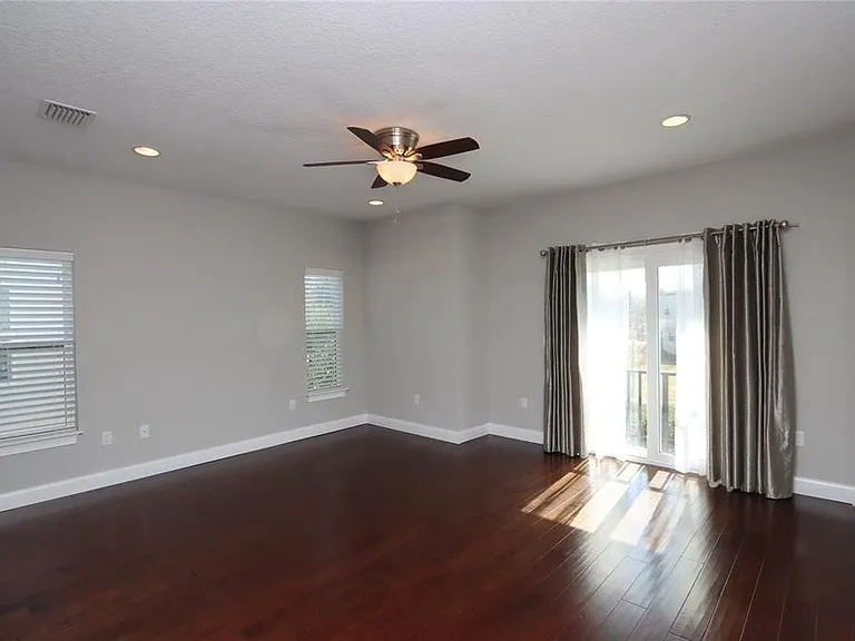 3617 Bay Heights Way — Photo 9