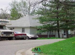 3809 W Hazelett Dr, Waterford, MI