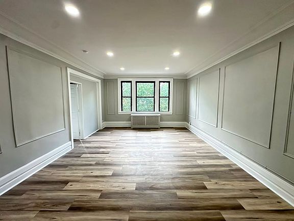 3rd image of 52 N Arlington Ave APT 402