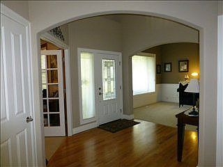 5th image of 2111 30th Street Ct SE