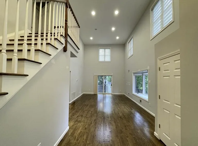 29 Columbus Dr #A — Photo 13