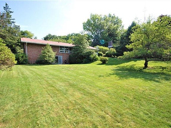 2nd image of 4219 Colonial Dr