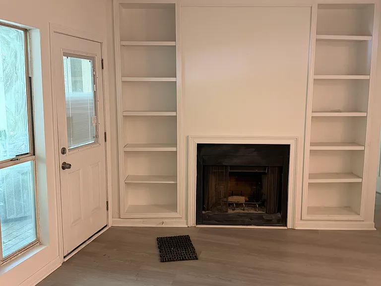 483 Sherman Way — Photo 3