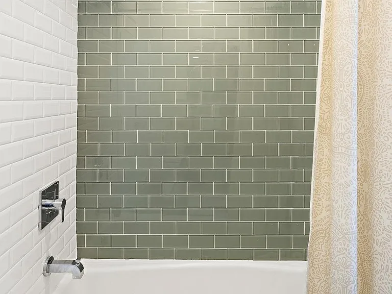 421 Adams St #2R — Photo 16