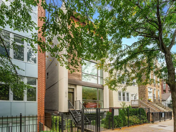 1512 W Chestnut St #1, Chicago, IL 60642
