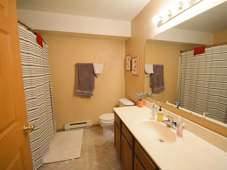 1872 Deerhaven Ln NE #5 — Photo 7