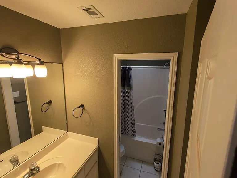 7647 Rosewood Dr — Photo 8